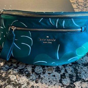 Kate spade monstera Fanny pack